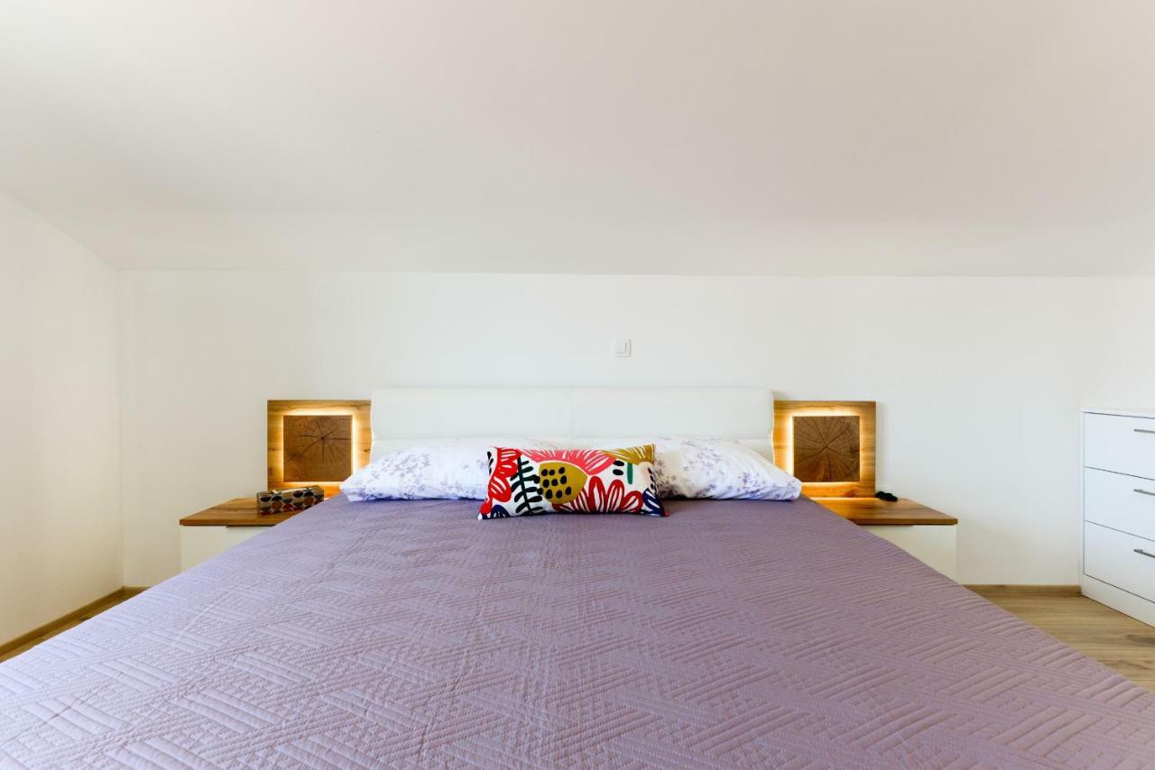 Bosa Apartment